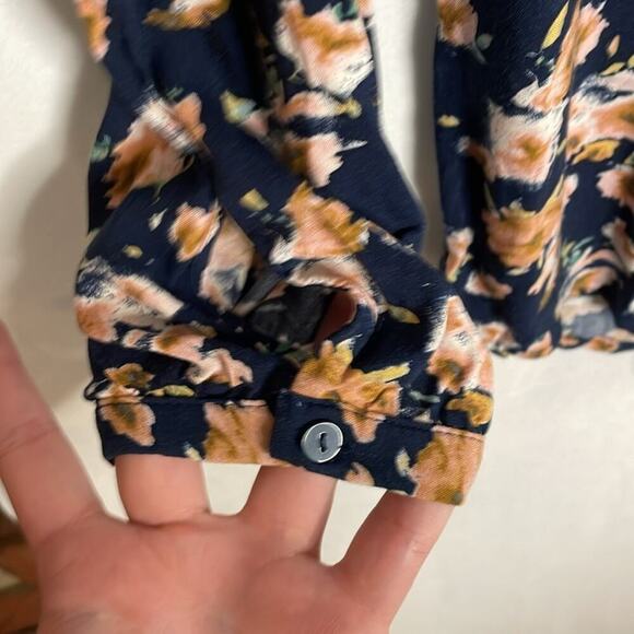 Lauren Conrad LC navy floral button up top - Picture 3 of 6